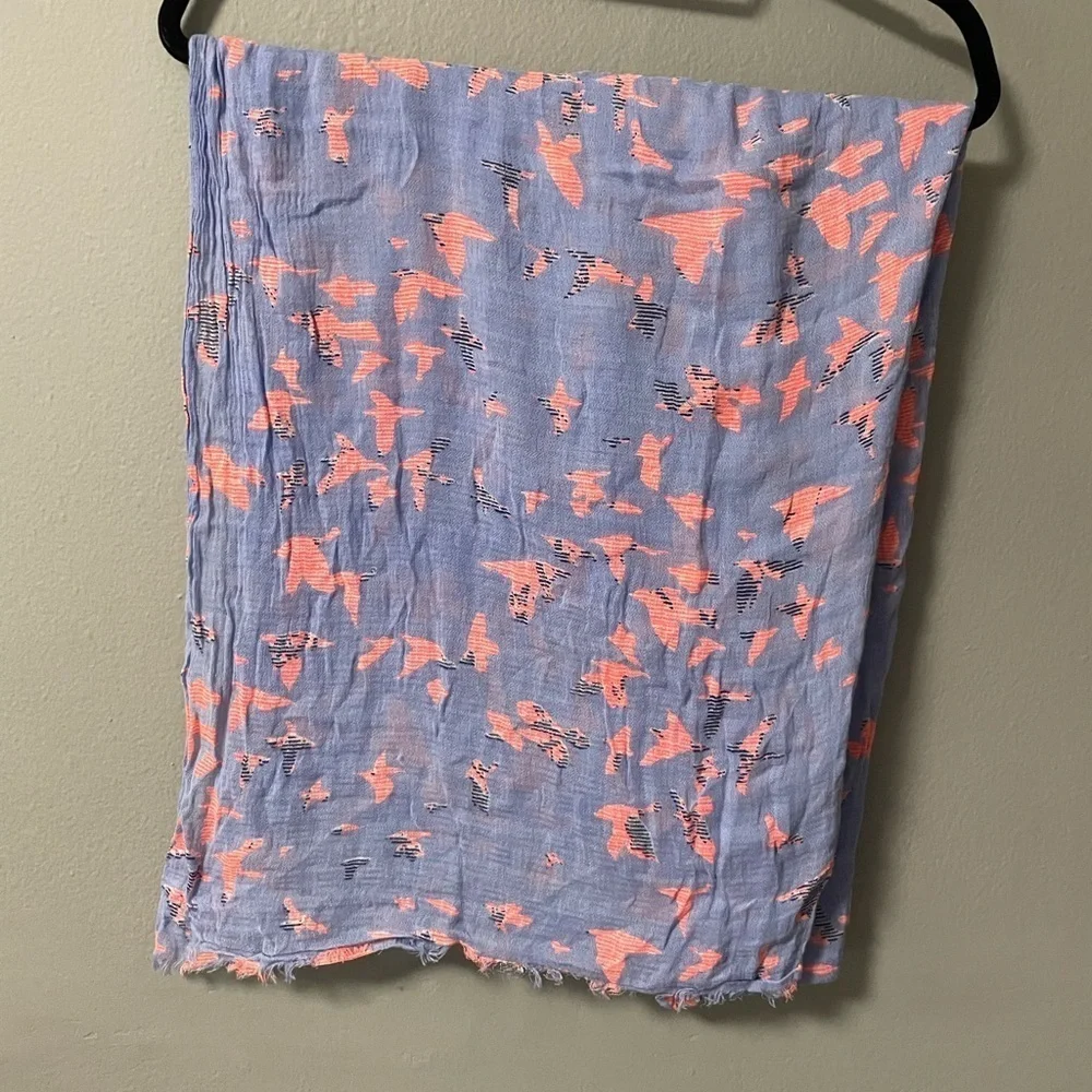 Gap pashmina in a blue and red novelty birds print.
